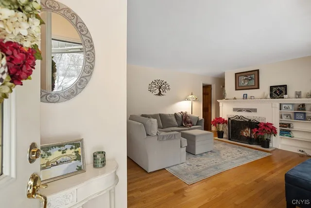 $280,000 | 213 Euclid Drive, Manlius, NY 13066