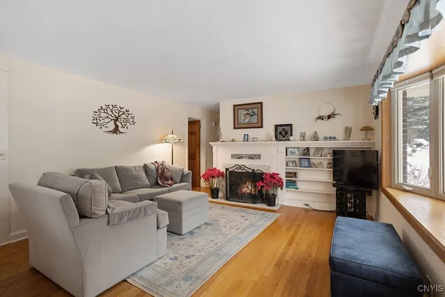 $280,000 | 213 Euclid Drive, Manlius, NY 13066