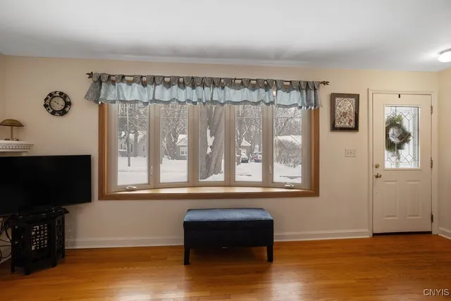 $280,000 | 213 Euclid Drive, Manlius, NY 13066