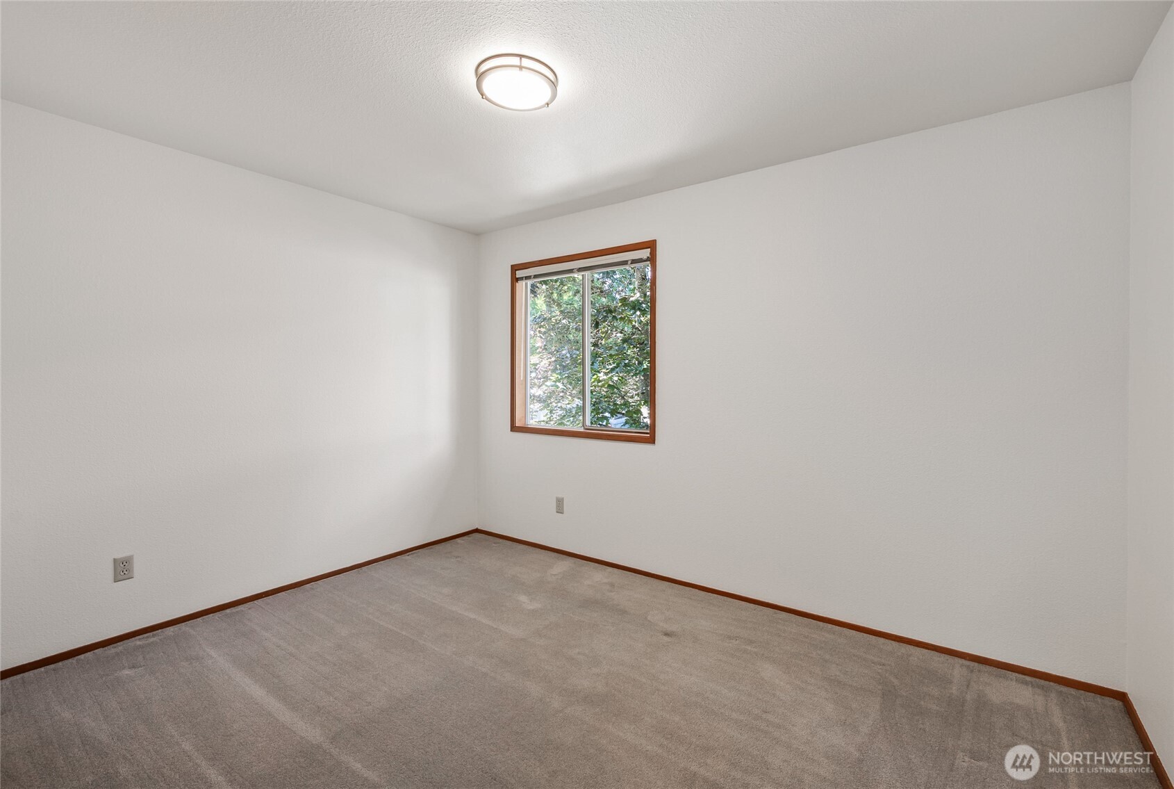 18910 Bothell Everett Highway, Unit H2 Bothell, WA 98012 - Photo 28 of 32