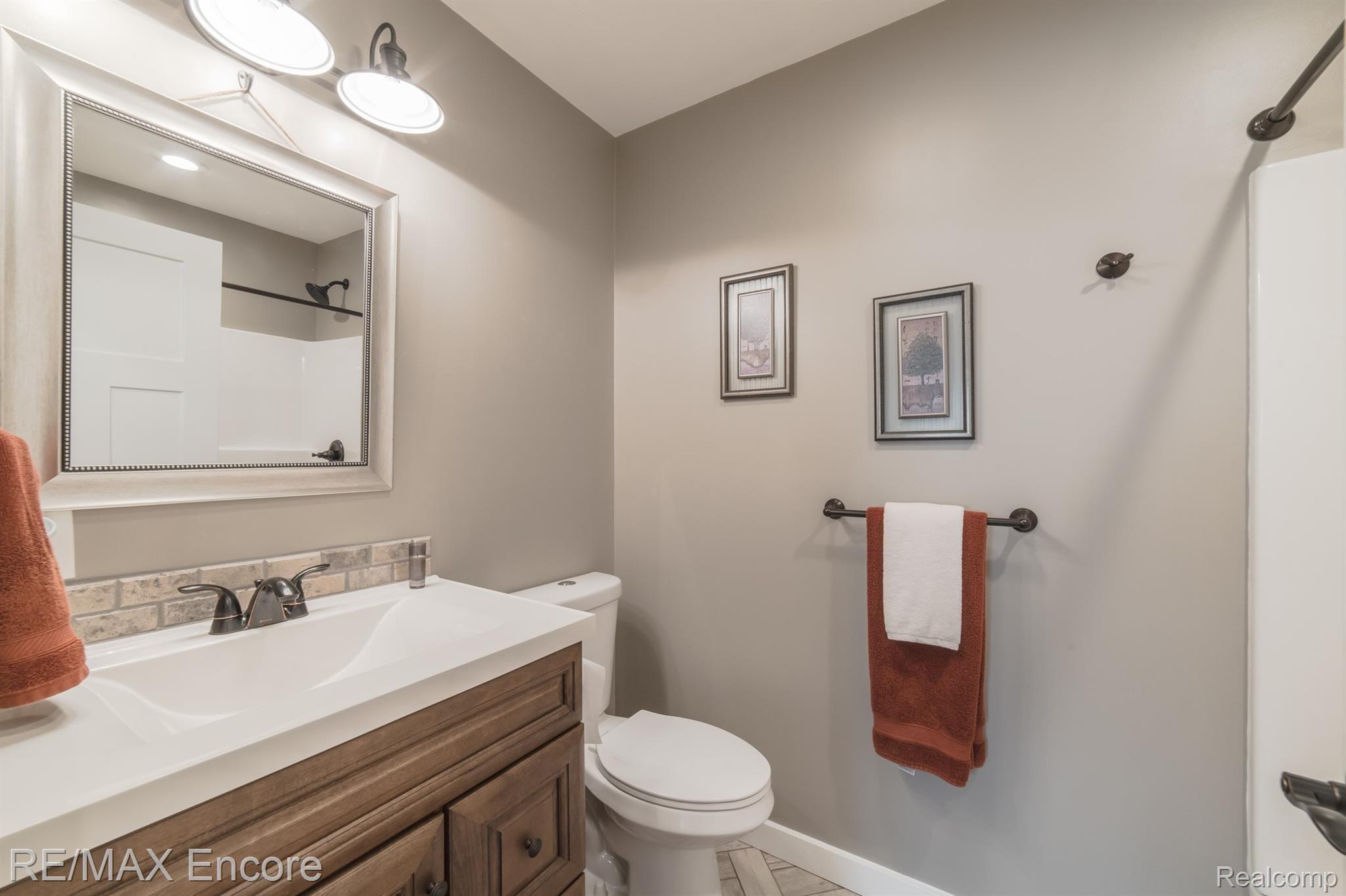 5161 North Georgetown Road Grand Blanc, MI 48439 - Photo 26 of 41 5161 N Georgetown-30.jpg