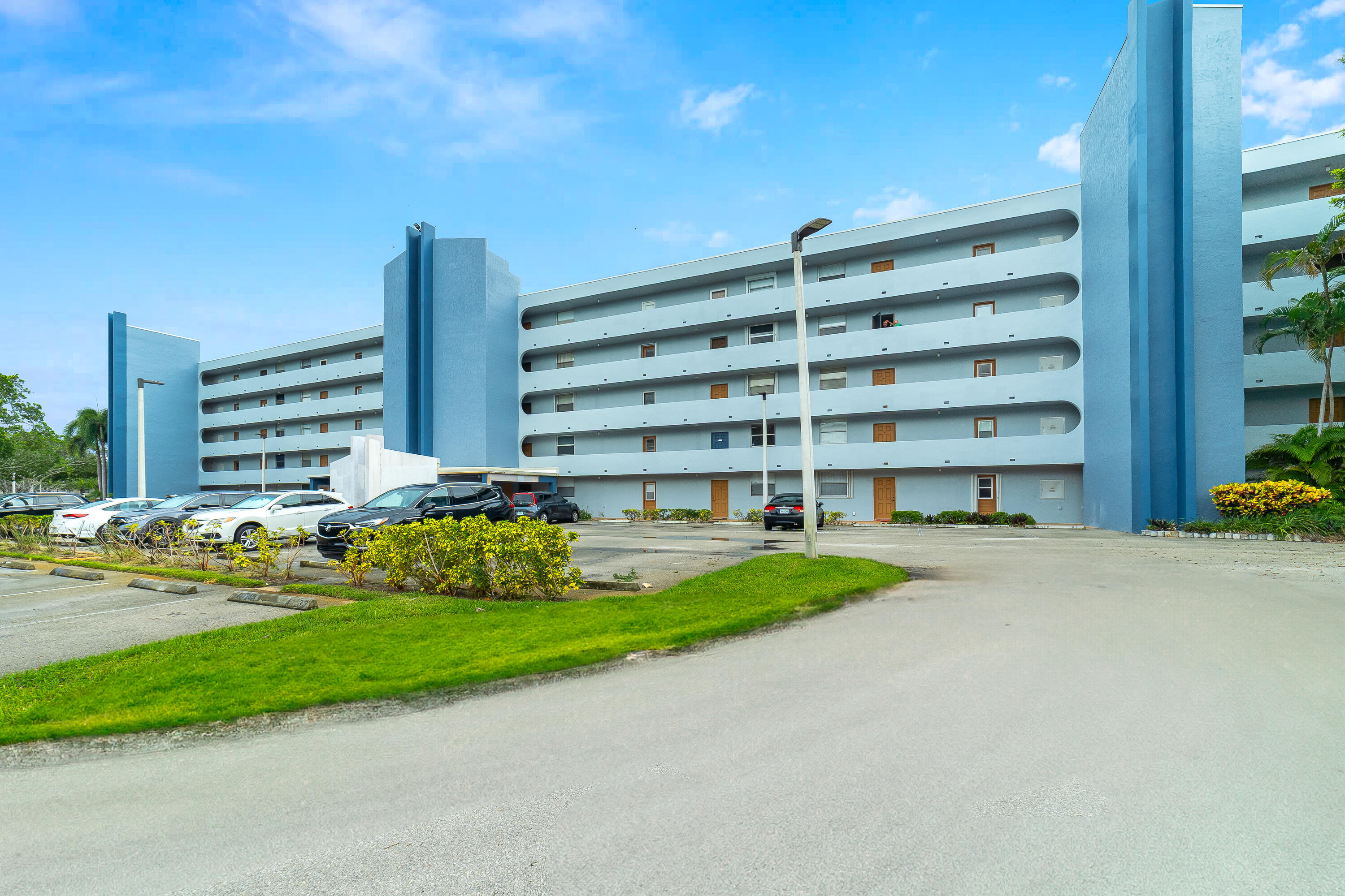 5301 Northwest 2nd Avenue, Unit PHE Boca Raton, FL 33487 - Photo 20 of 24 _DSC0000