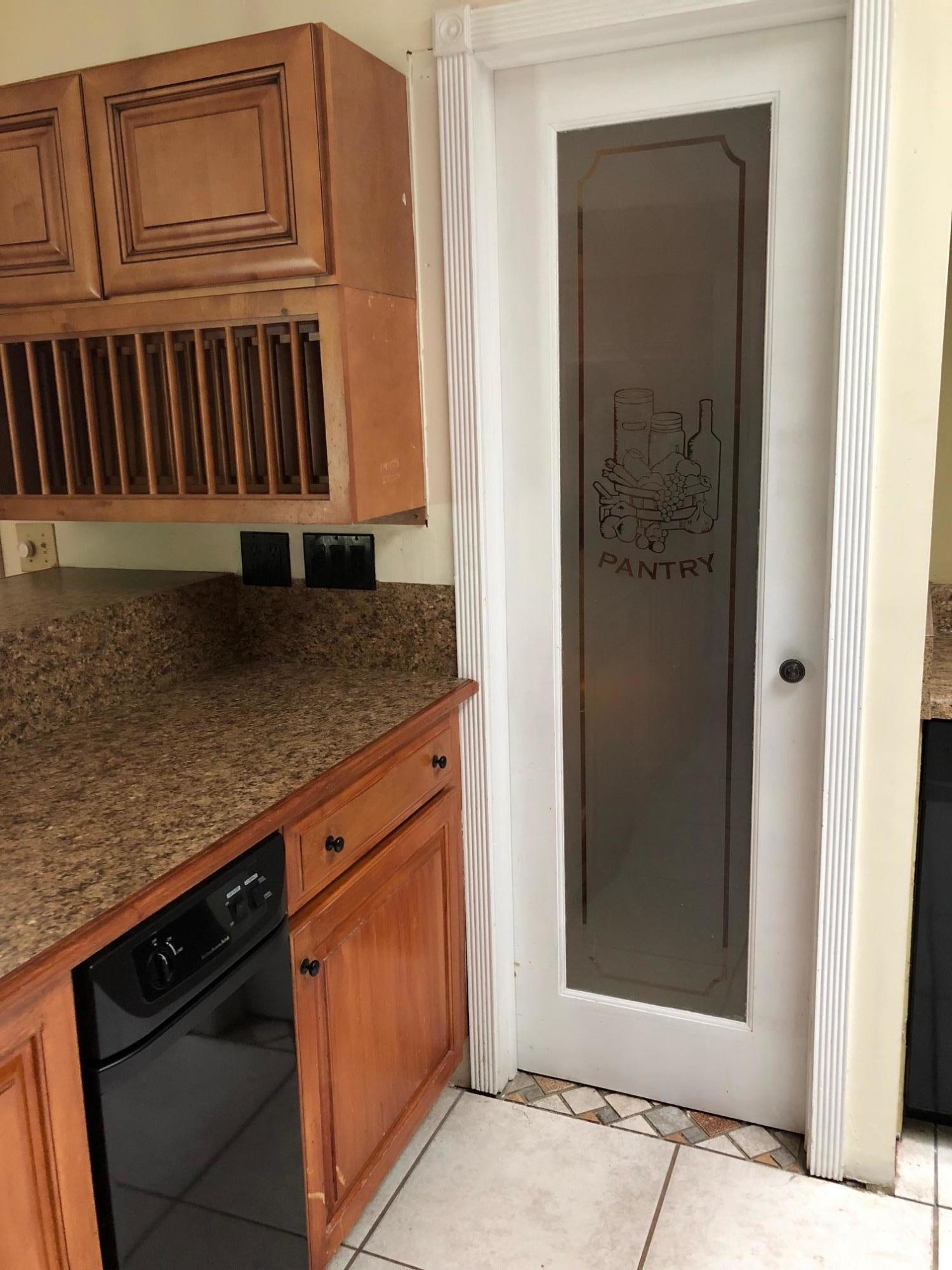 536 Southwest Undallo Road Port St. Lucie, FL 34953 - Photo 5 of 14 IMG_2651