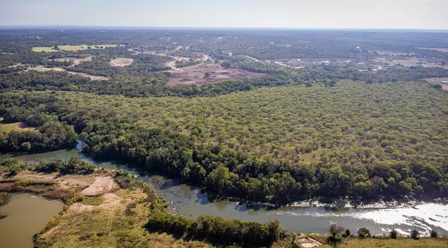 $2,575 | 126 Short Toed Swoop, Cedar Creek, TX 78612