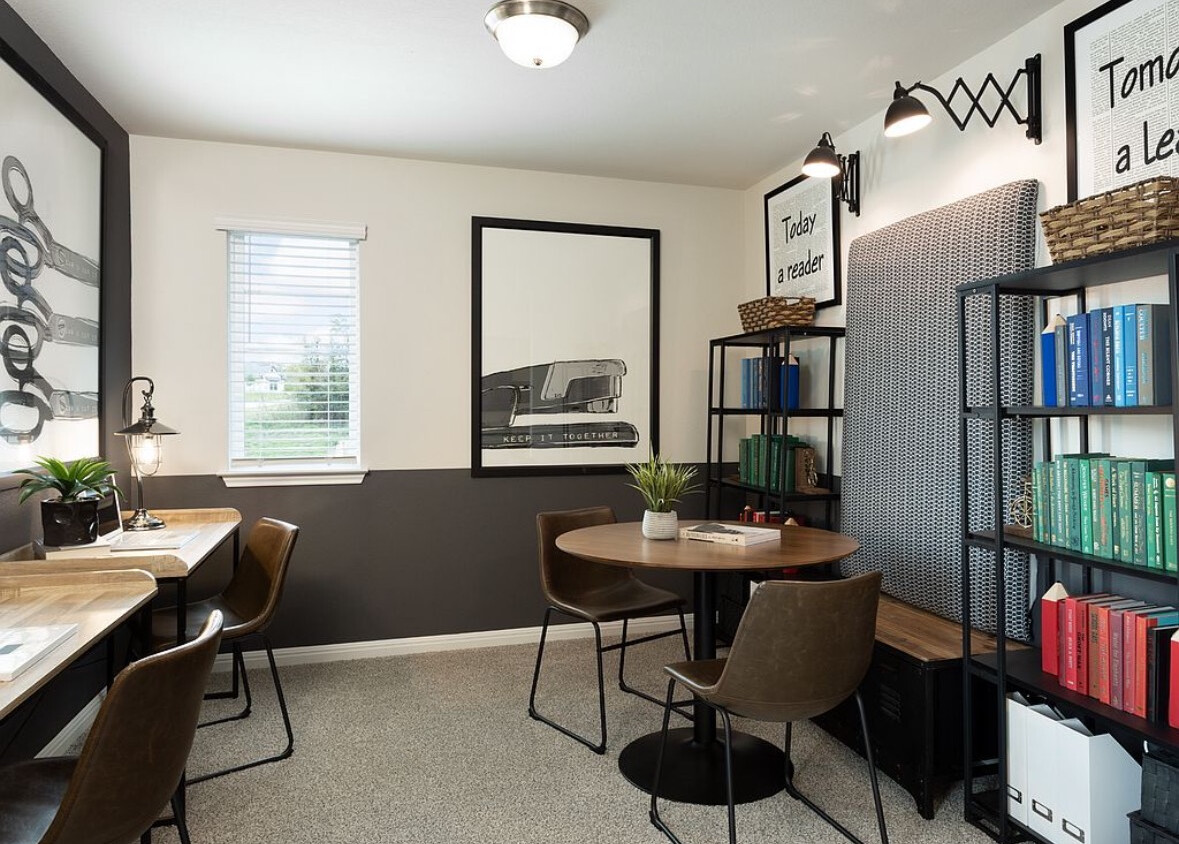 126 Short Toed Swoop Cedar Creek, TX 78612 - Photo 5 of 20 Home office with a clean, neutral finish.