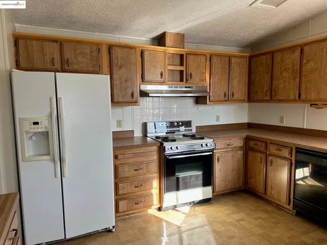 a view of washer and dryer