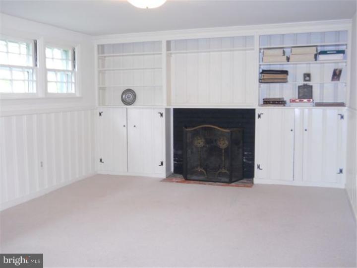 525 County Line Road Wayne, PA 19087 - Photo 10 of 24 Family Room