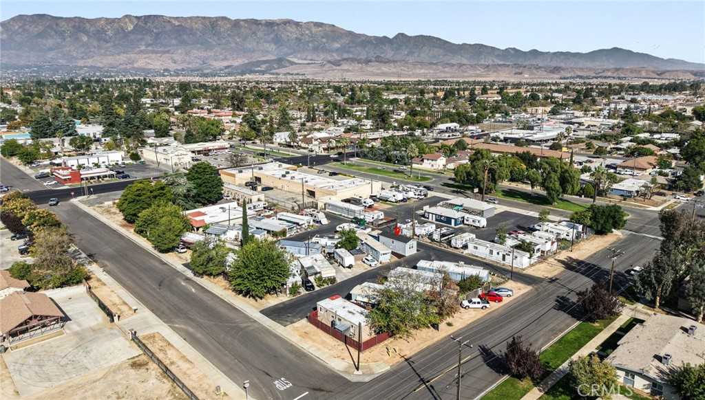 525 Palm Avenue, Unit 30 Beaumont, CA 92223 - Photo 17 of 18 a view of city and mountain