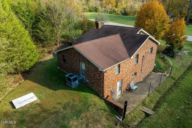 $377,000 | 6935 Kyles Ford Road, Kyles Ford, TN 37765