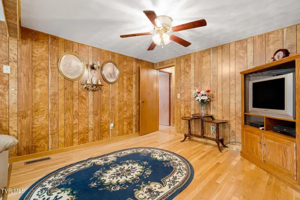 $375,000 | 6935 Kyles Ford Road, Kyles Ford, TN 37765