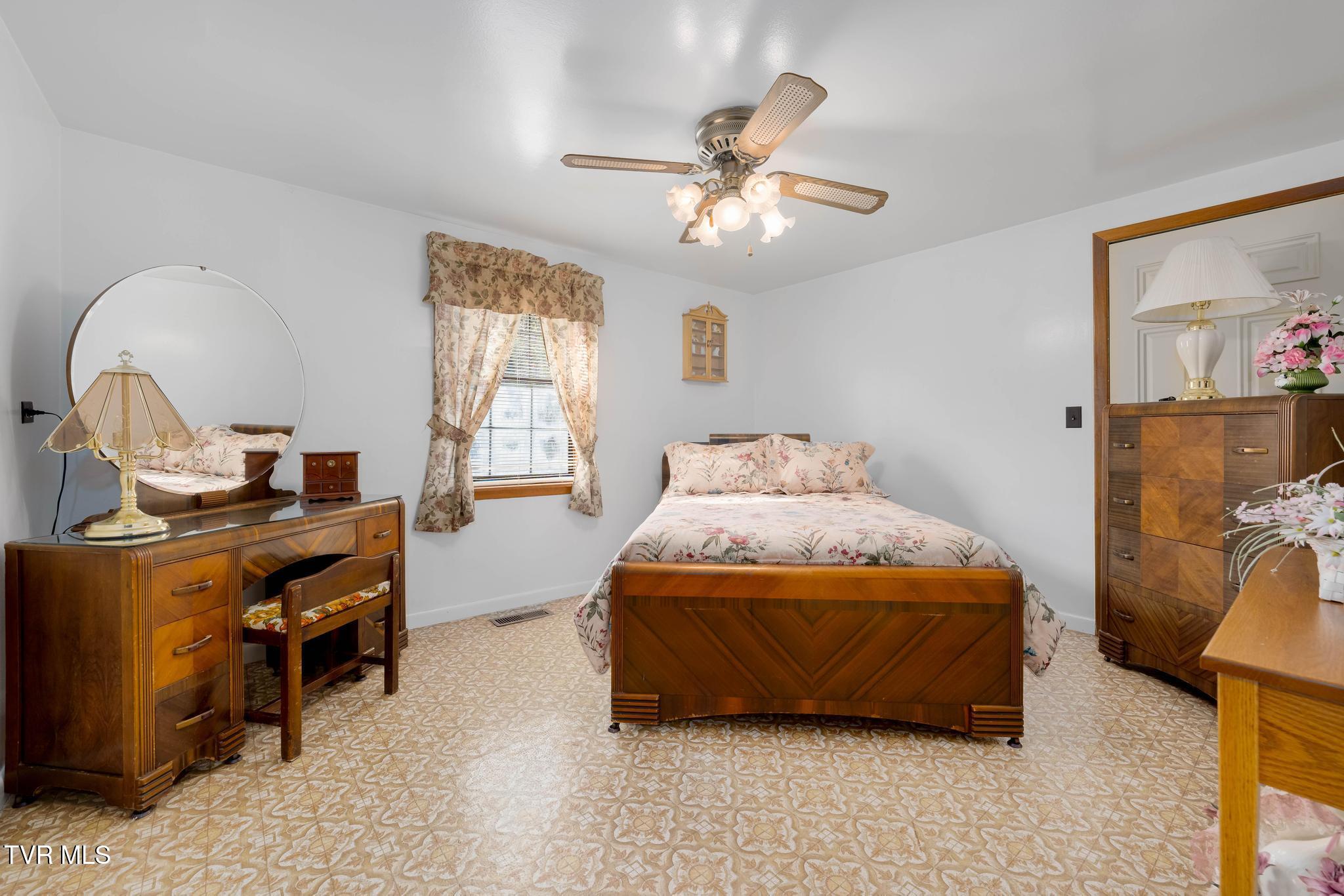 6935 Kyles Ford Road Kyles Ford, TN 37765 - Photo 60 of 72 6935 Kyles Ford Rd (63 of 72)
