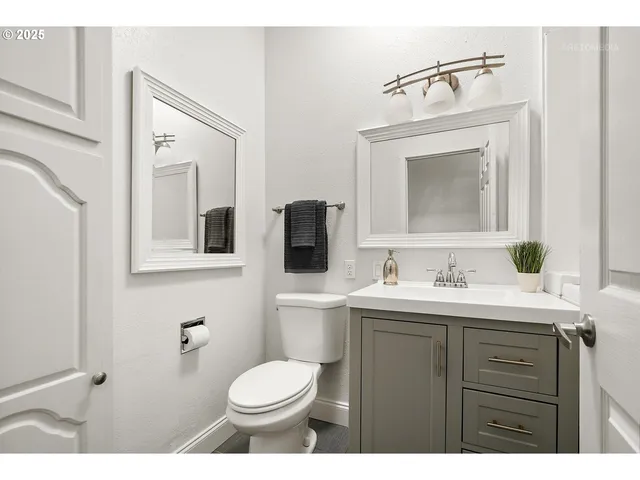 $599,900 | 57647 Cedar Springs Drive, Scappoose, OR 97056