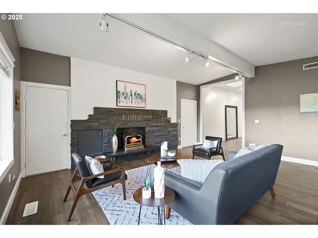 $599,900 | 57647 Cedar Springs Drive, Scappoose, OR 97056