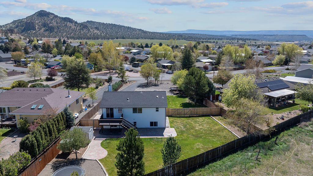2979 Northeast Sugar Pine Road Prineville, OR 97754 - Photo 30 of 31 an aerial view of a house with a garden