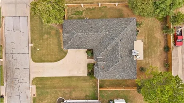 $2,800 | 4604 Preston Bend Drive, Arlington, TX 76016