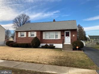 105 Bestfield Road Wilmington, DE 19804 - Photo 1 of 23 front