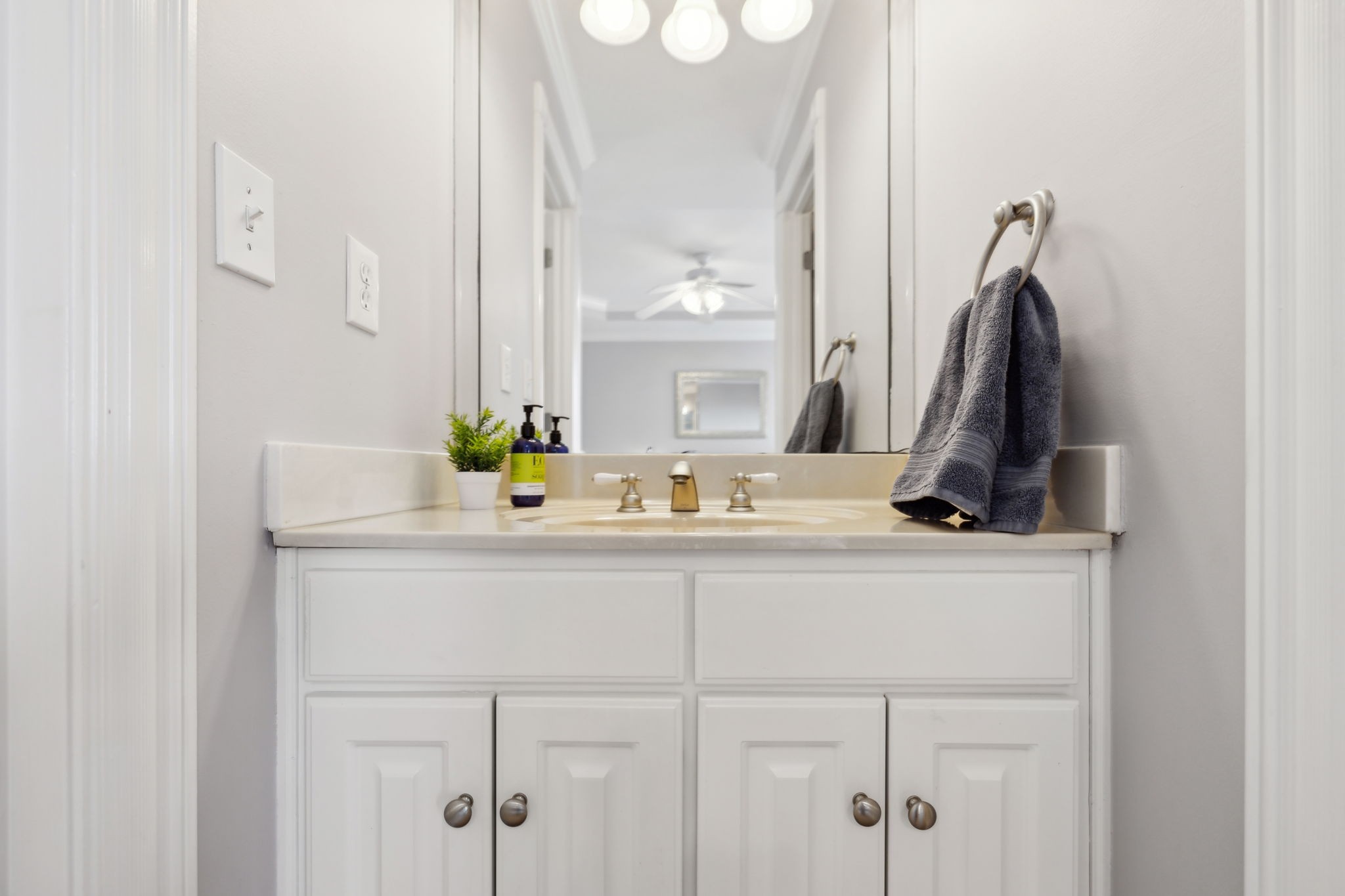1546 Hudson Road Madison, TN 37115 - Photo 29 of 77 a bathroom with a sink and a mirror