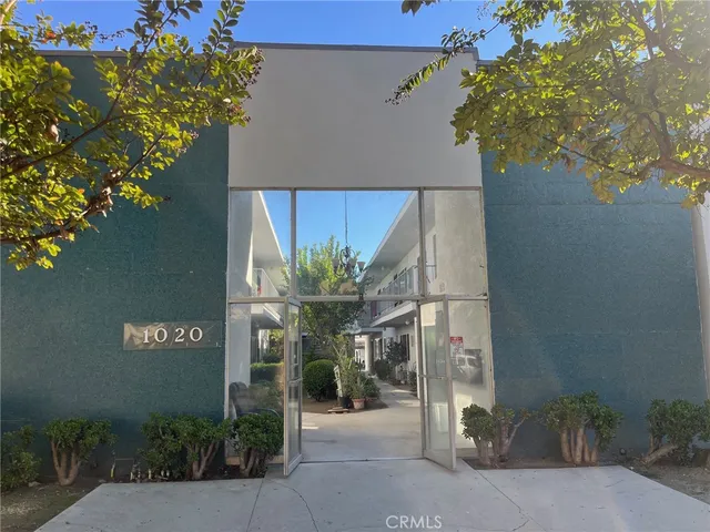 $3,200 | 1020 West Angeleno Avenue, Unit 7, Burbank, CA 91506