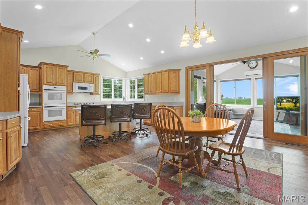 4117 Staunton Road Edwardsville, IL 62025 - Photo 14 of 83 Gallery Image 14