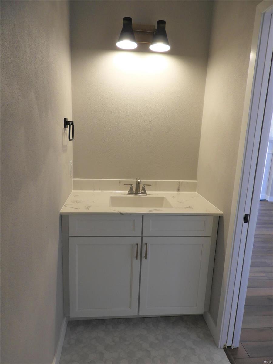 310 Kaleb Court Waterloo, IL 62298 - Photo 11 of 59 Gallery Image 11