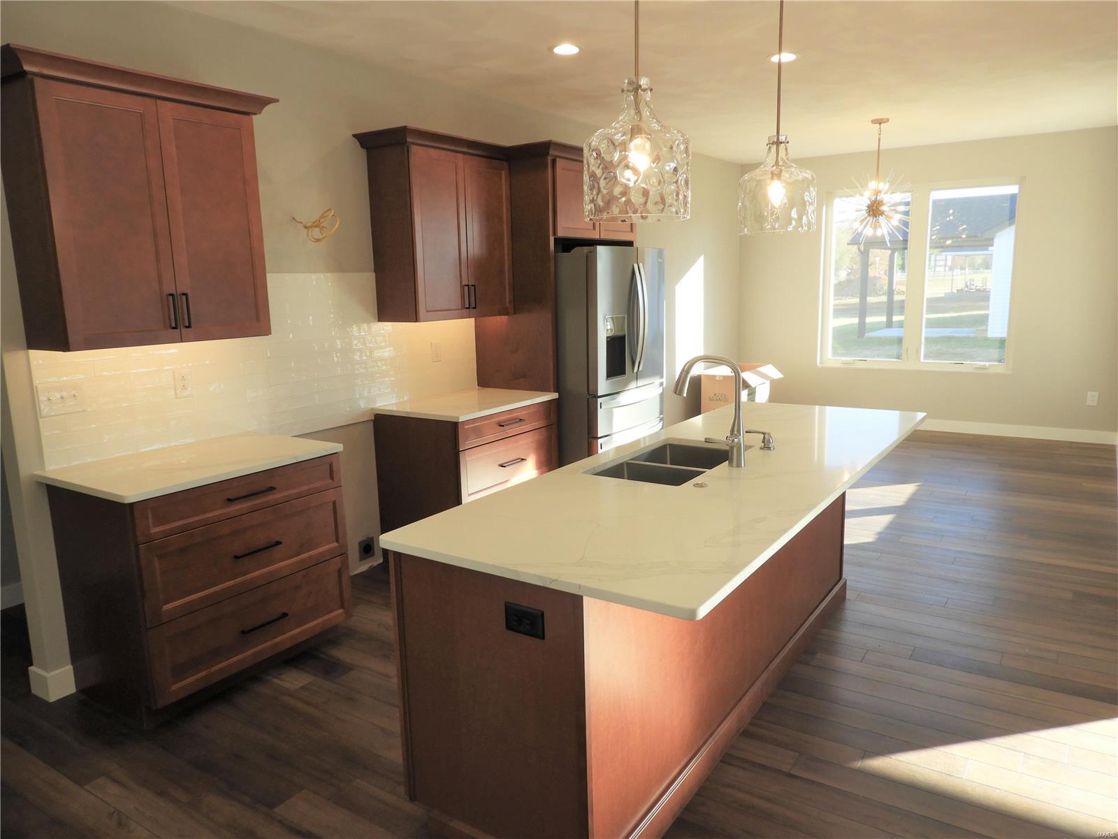310 Kaleb Court Waterloo, IL 62298 - Photo 12 of 59 Gallery Image 12