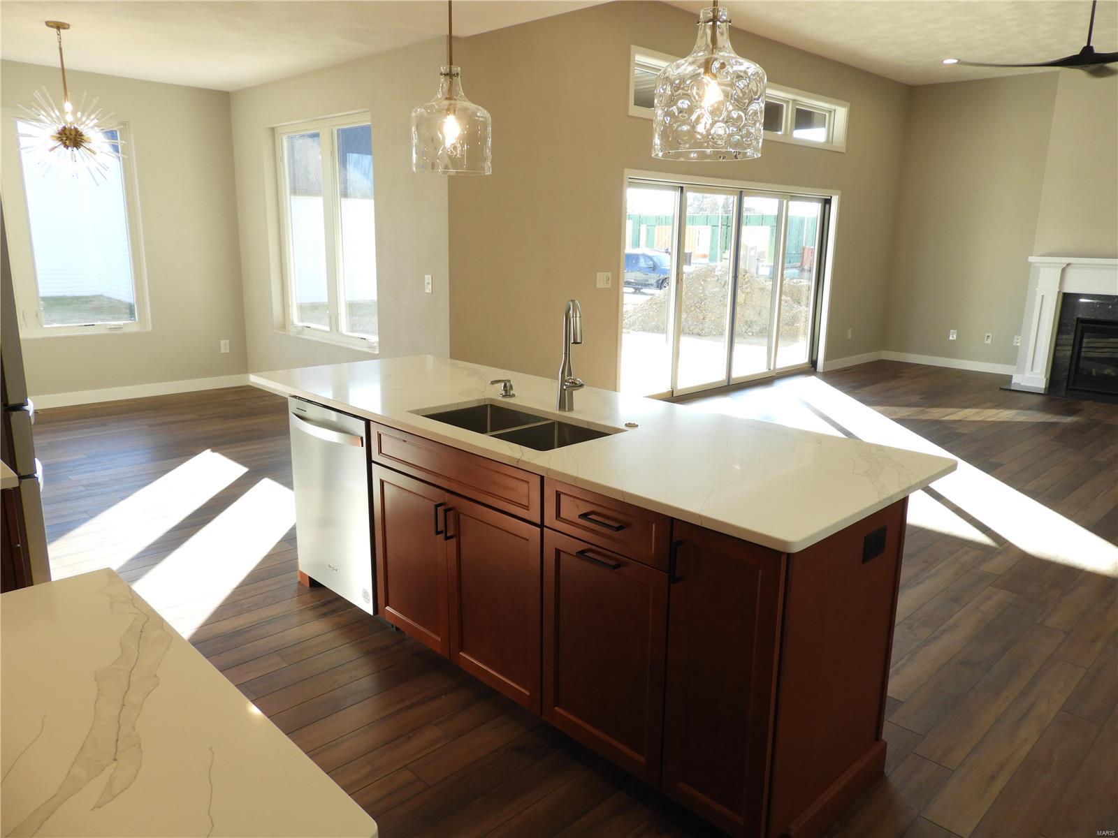 310 Kaleb Court Waterloo, IL 62298 - Photo 13 of 59 Gallery Image 13