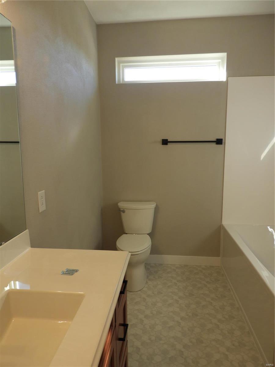 310 Kaleb Court Waterloo, IL 62298 - Photo 22 of 59 Gallery Image 22