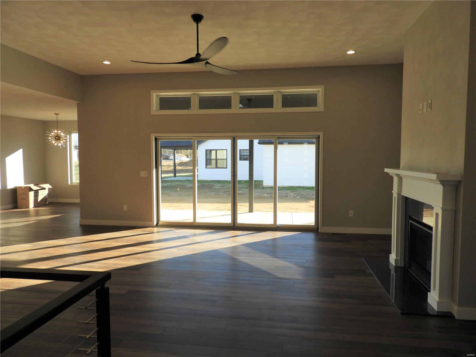 310 Kaleb Court Waterloo, IL 62298 - Photo 5 of 59 Gallery Image 5
