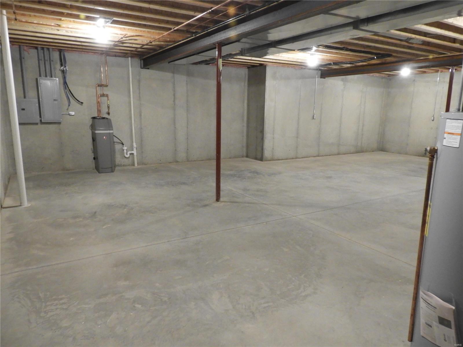310 Kaleb Court Waterloo, IL 62298 - Photo 54 of 59 Gallery Image 54