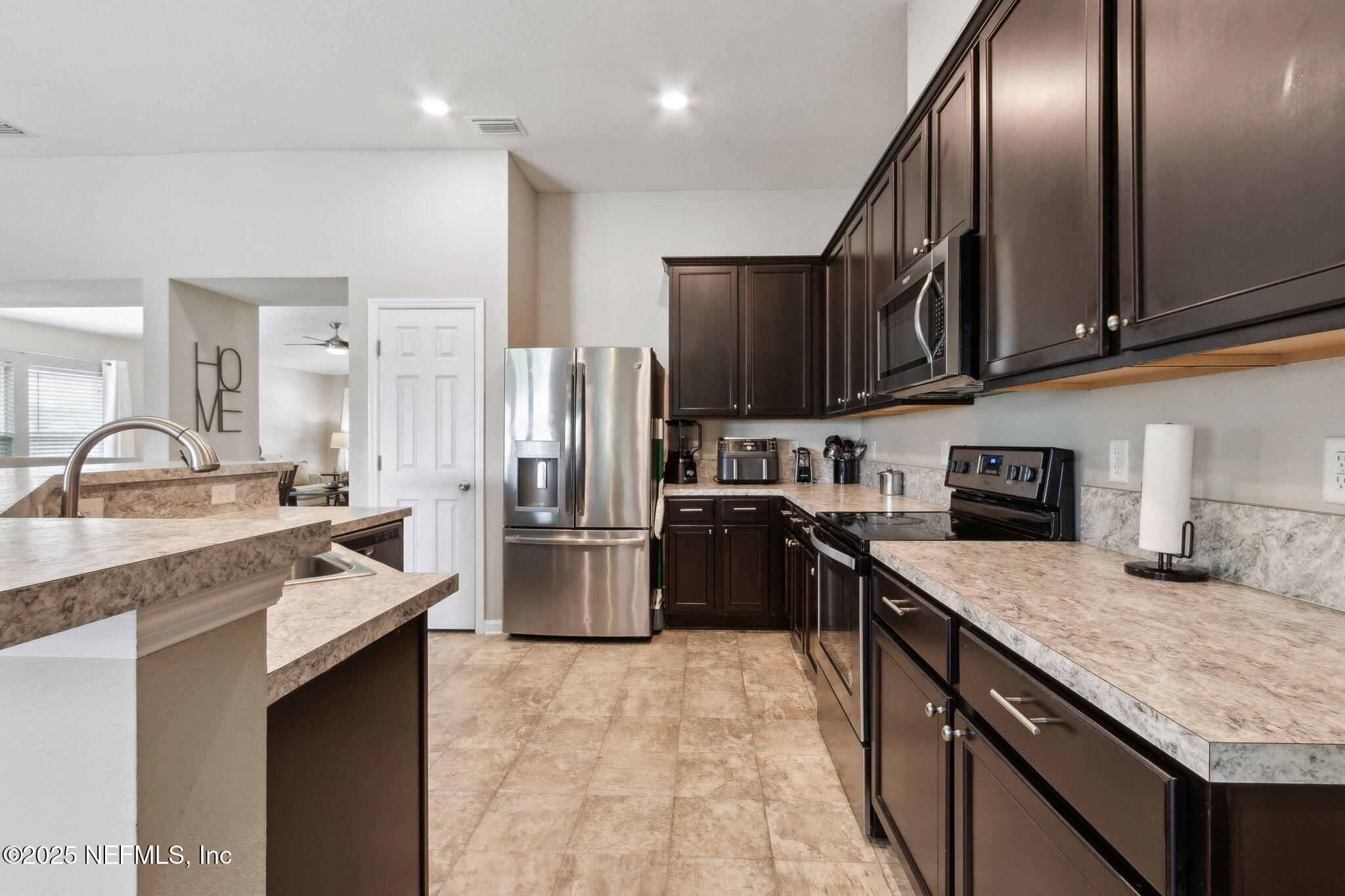 7197 Steventon Way Jacksonville, FL 32244 - Photo 19 of 58 Kitchen