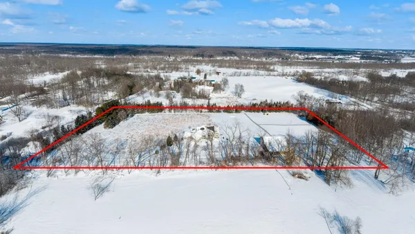 $1,175,000 | 4343 South Montcalm Avenue, Lowell, MI 49331