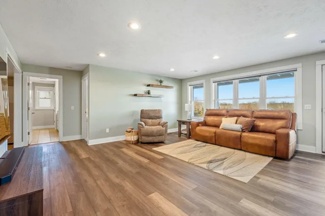 $1,225,000 | 4343 South Montcalm Avenue, Lowell, MI 49331