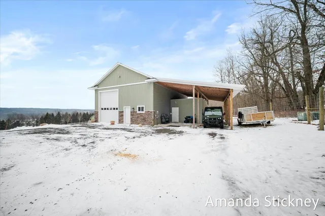 $1,225,000 | 4343 South Montcalm Avenue, Lowell, MI 49331