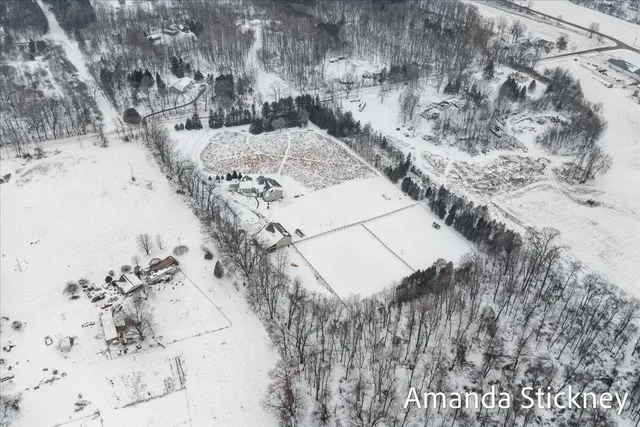 $1,225,000 | 4343 South Montcalm Avenue, Lowell, MI 49331