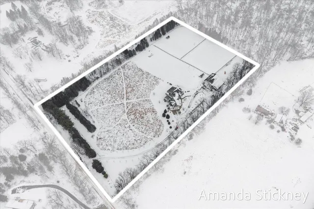 $1,225,000 | 4343 South Montcalm Avenue, Lowell, MI 49331