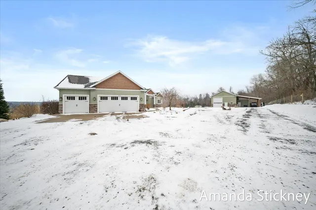 $1,225,000 | 4343 South Montcalm Avenue, Lowell, MI 49331