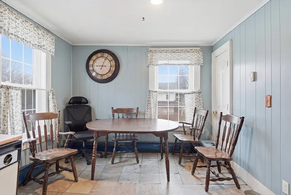 $320,000 | 81 School Street, North Brookfield, MA 01535