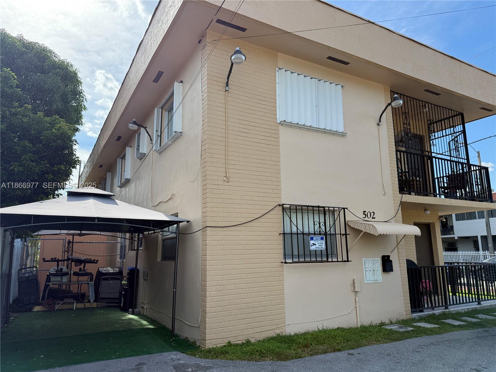 502 Southwest 13th Avenue Miami, FL 33135 - Photo 31 of 48 a view of outdoor space and yard
