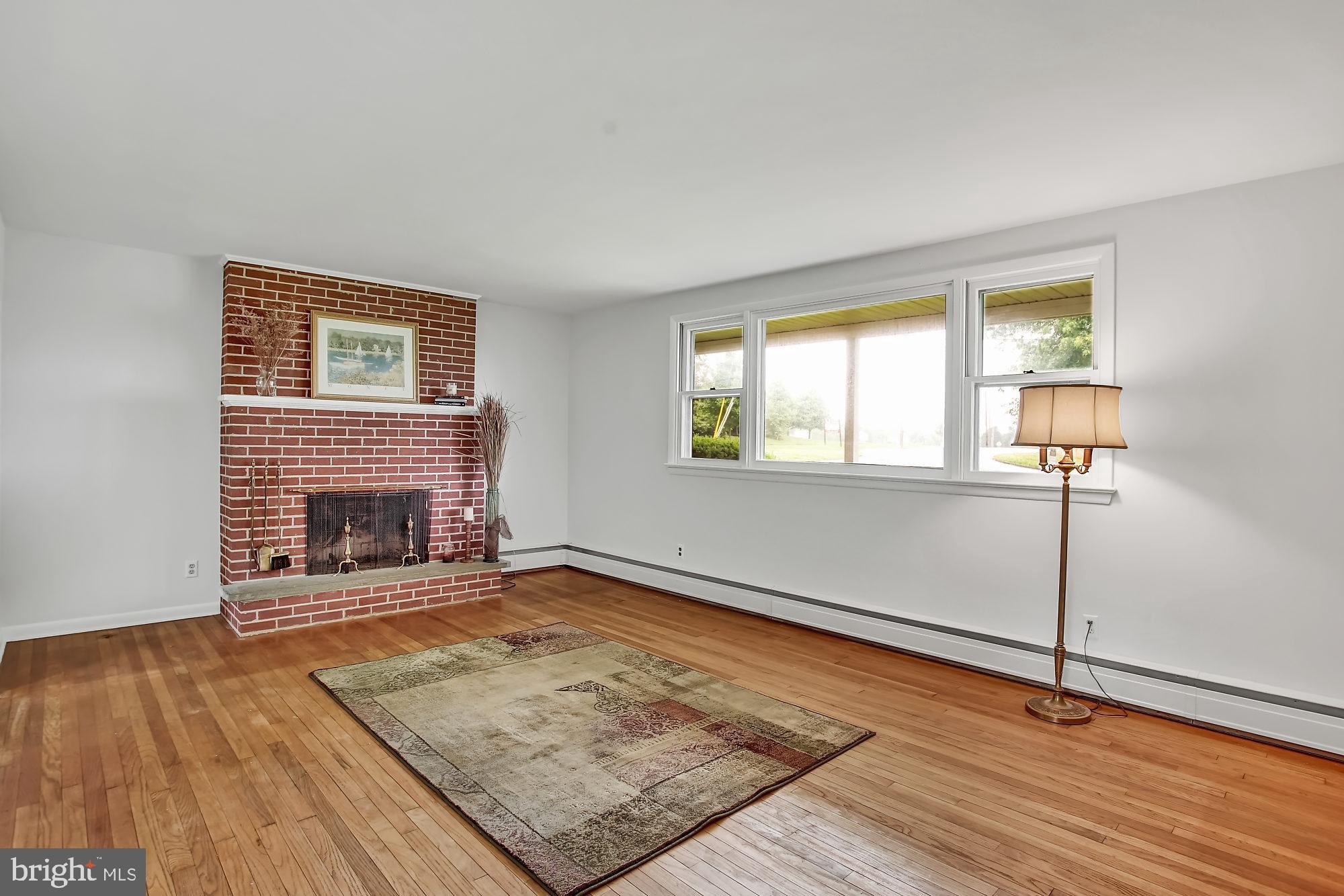 136 Yoder Road Harleysville, PA 19438 - Photo 3 of 31 Gallery Image 3