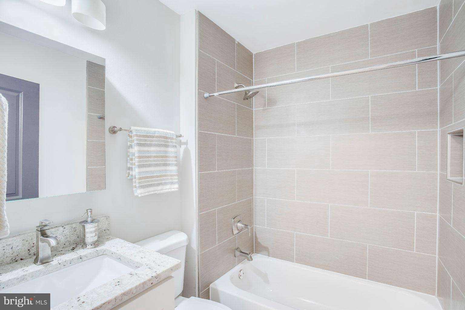 4103 West Cold Spring Lane Baltimore, MD 21215 - Photo 17 of 28 Bathroom
