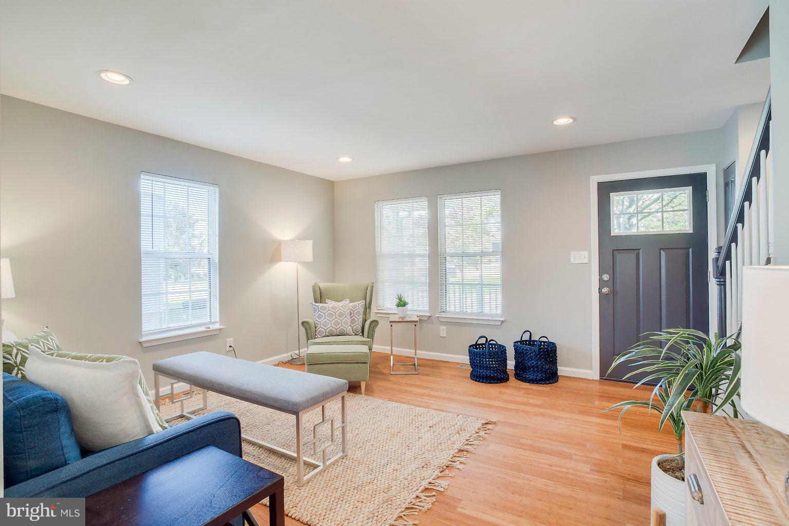 4103 West Cold Spring Lane Baltimore, MD 21215 - Photo 7 of 28 Family Room