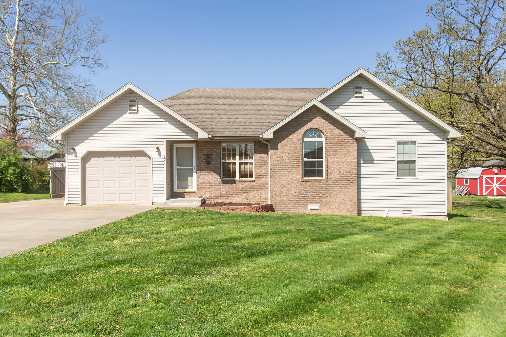 121 South Elm Road Marshfield, MO 65706 - Photo 1 of 1 121_s_elm_01
