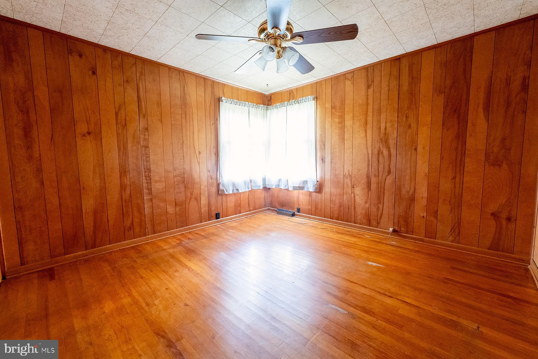 903 Lower Ferry Road Ewing, NJ 08628 - Photo 9 of 25 Primary Bedroom