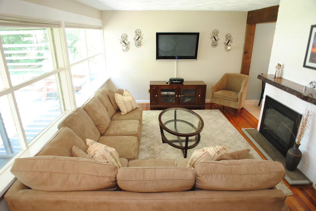 47 Porter Road Natick, MA 01760 - Photo 5 of 20 Gallery Image 5