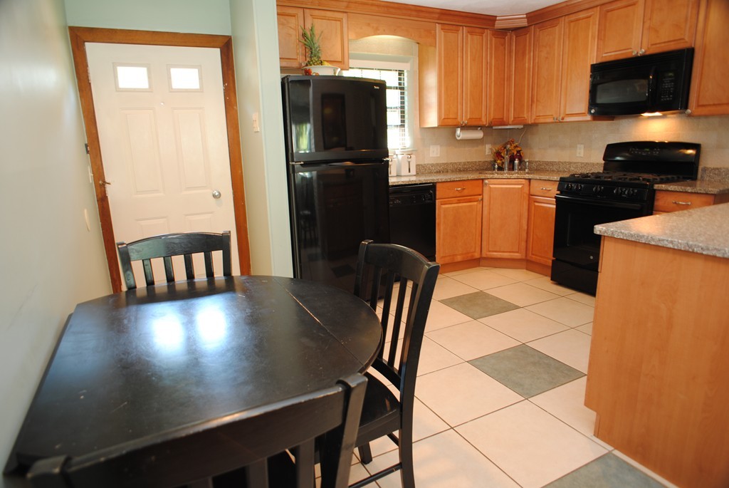 47 Porter Road Natick, MA 01760 - Photo 8 of 20 Gallery Image 8
