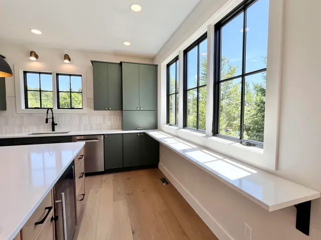 $1,550,000 | 3 Overbrook Drive, Unit OUTLOOK, West Dover, VT 05356