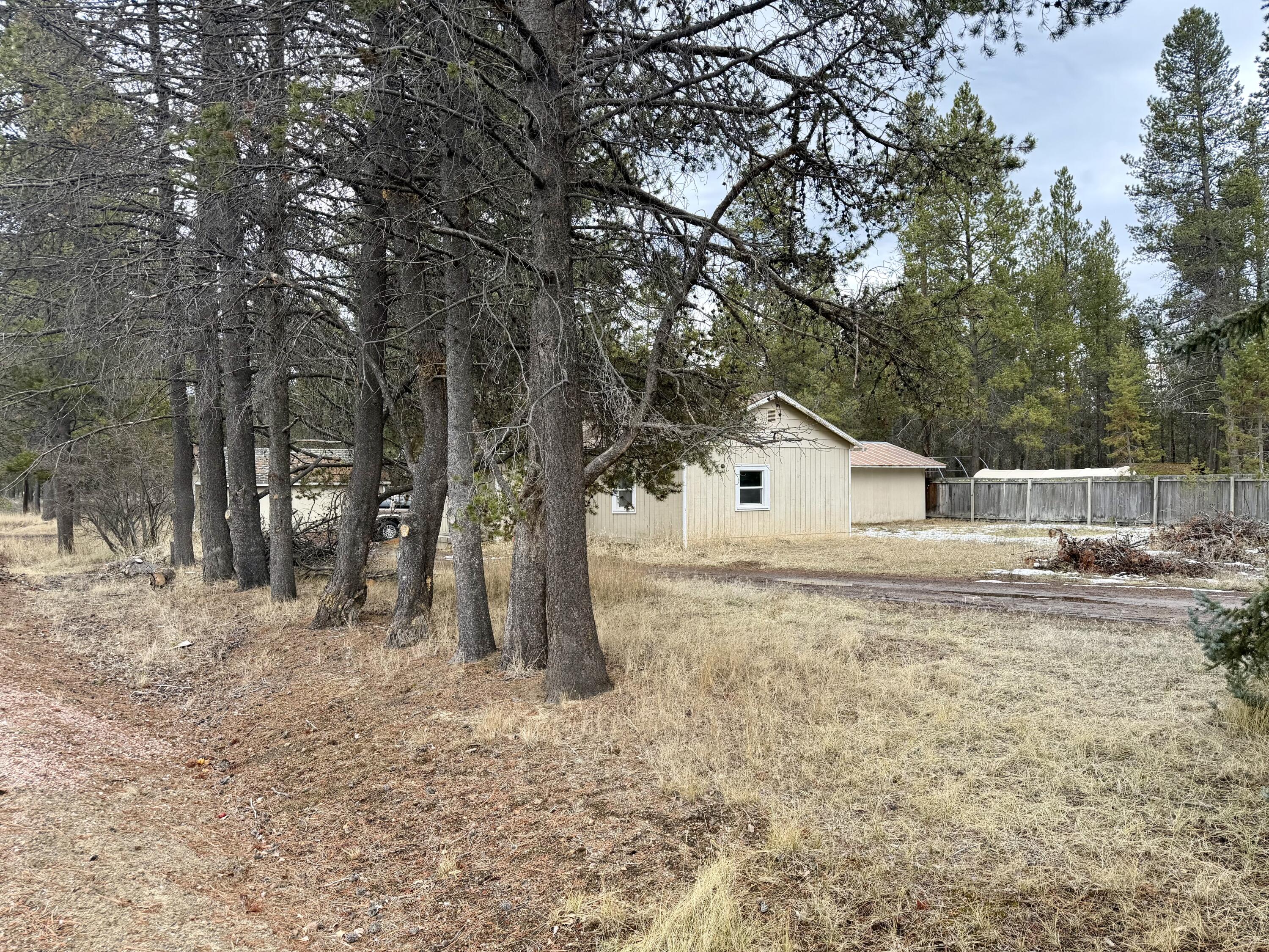 16511 William Foss Road La Pine, OR 97739 - Photo 3 of 6 IMG_9886