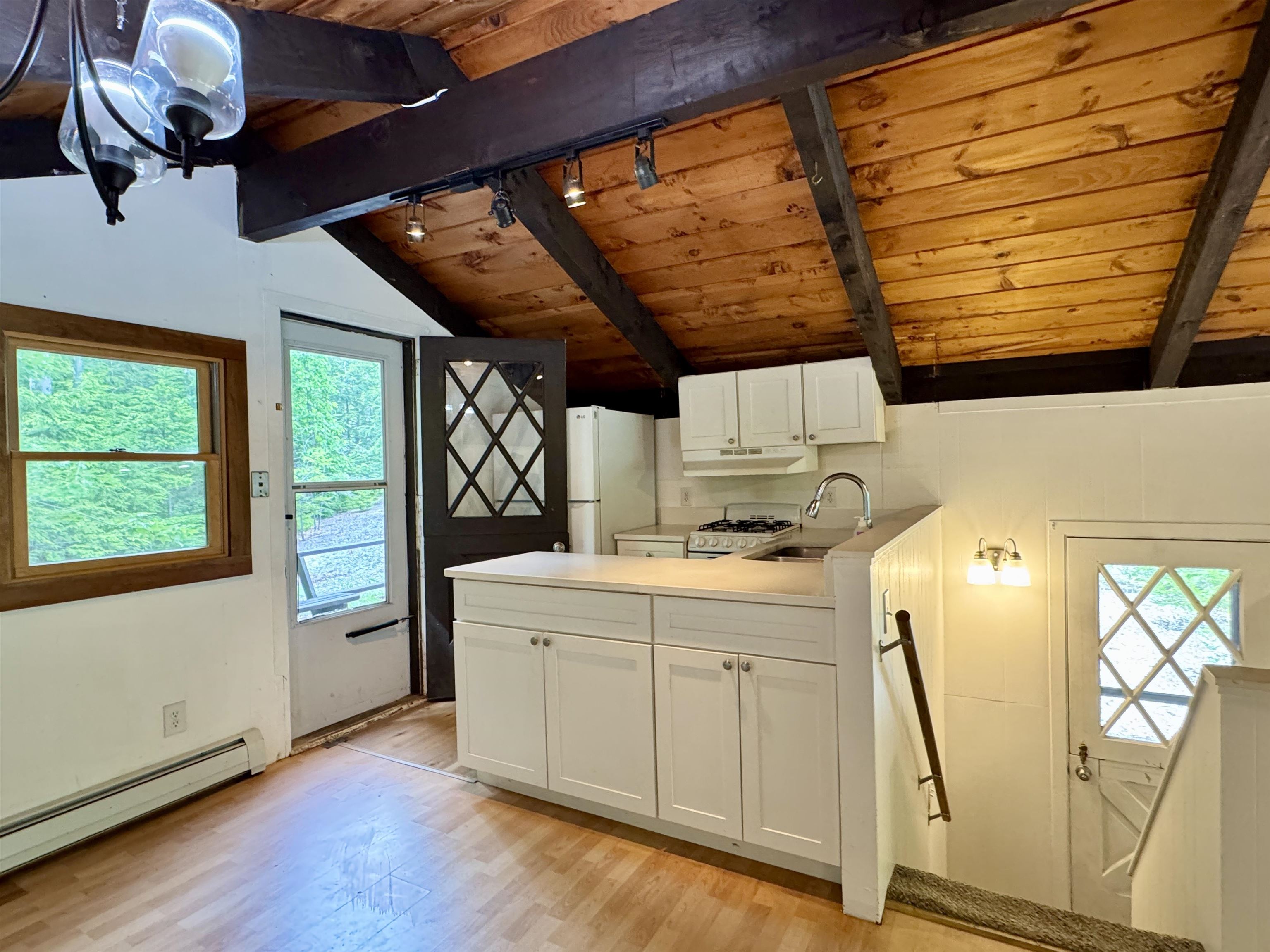 314 Old Bartlett Road Conway, NH 03860 - Photo 8 of 36