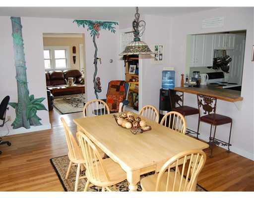 28 Manson Road Kittery, ME 03904 - Photo 6 of 25 Dining Room.