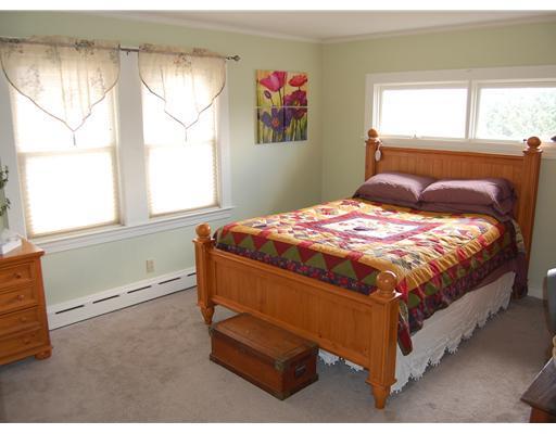 28 Manson Road Kittery, ME 03904 - Photo 7 of 25 Master Bedroom.